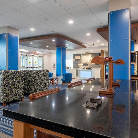 Holiday Inn Express & Suites - Staunton By Ihg Extérieur photo