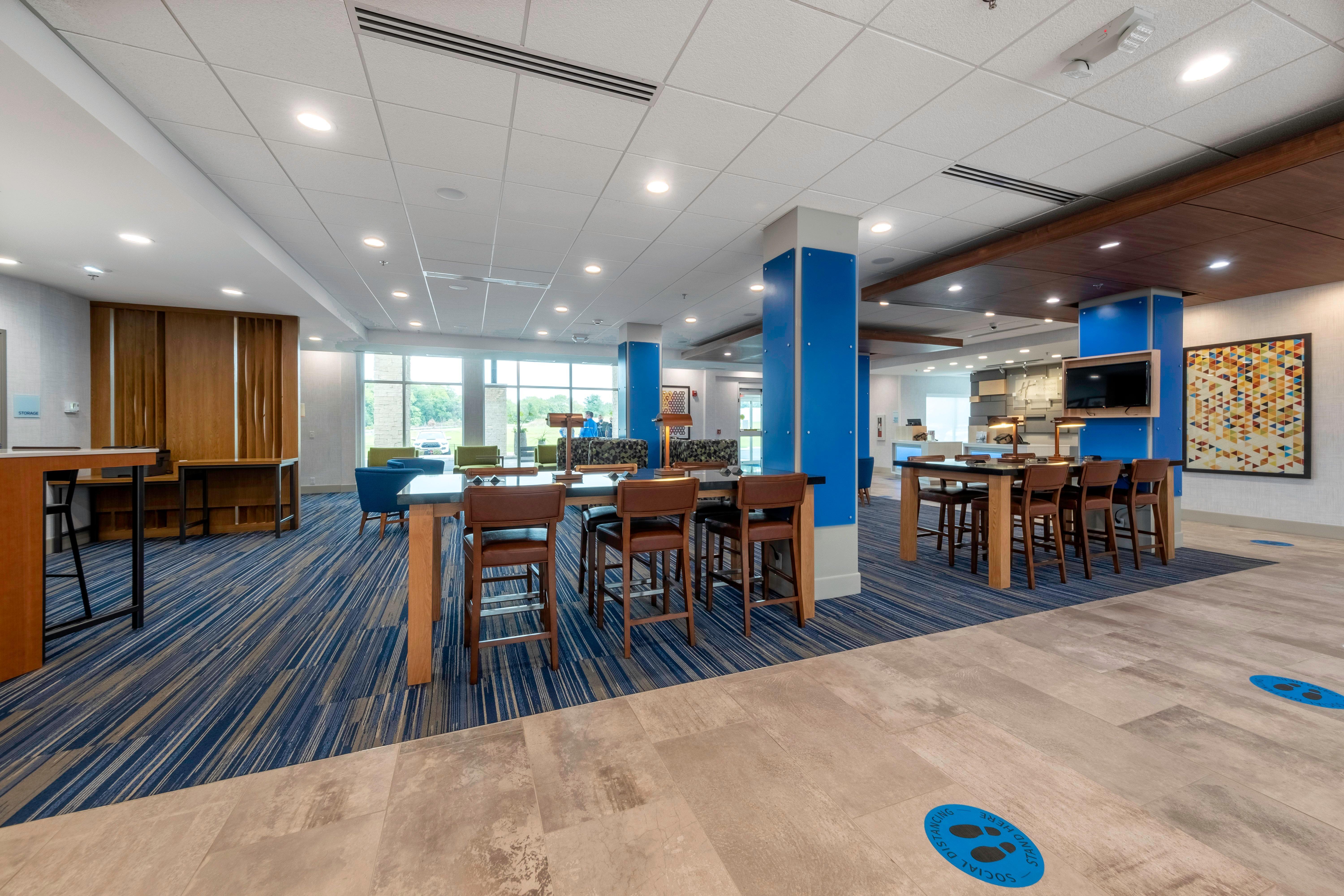 Holiday Inn Express & Suites - Staunton By Ihg Extérieur photo