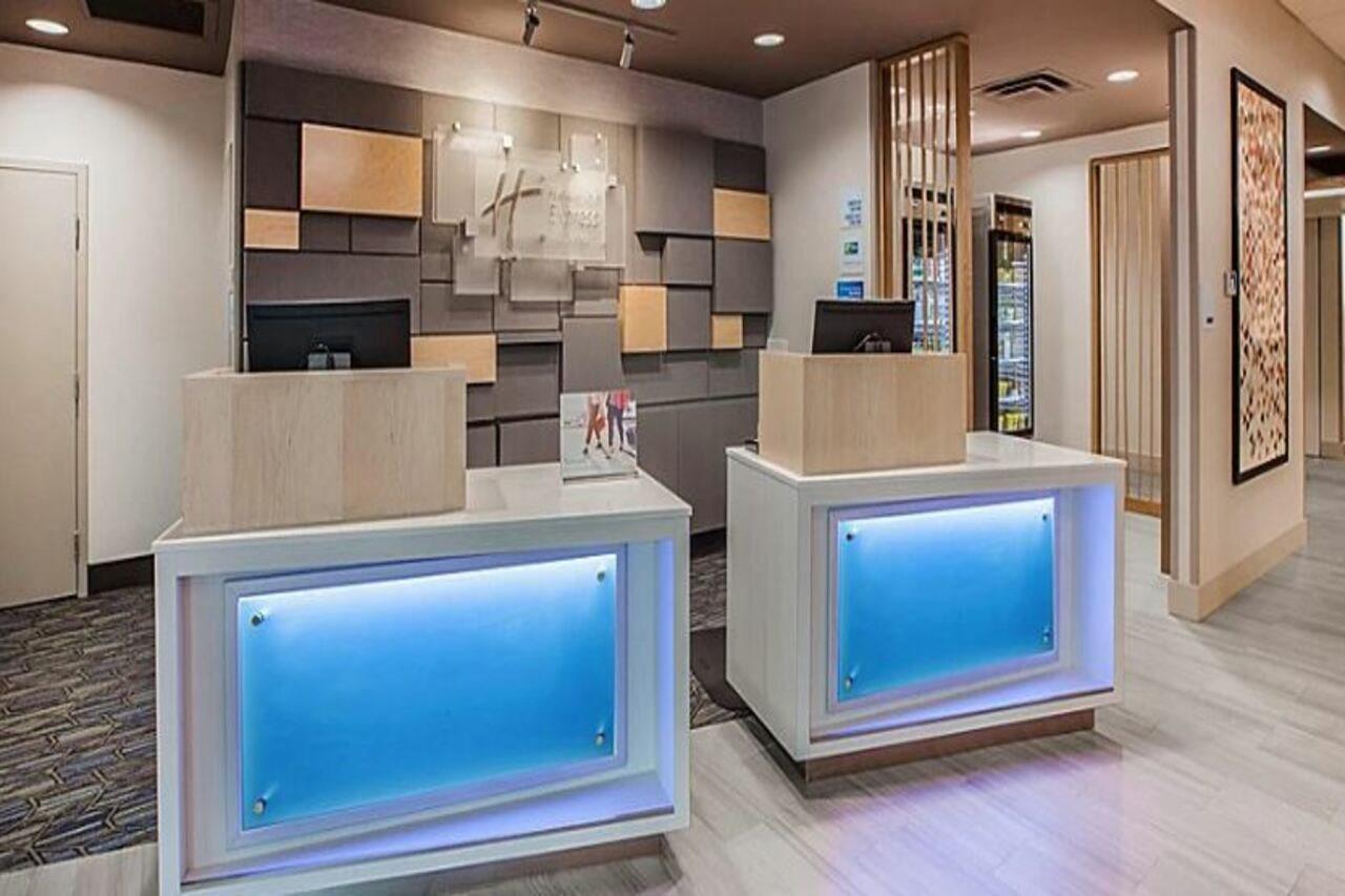 Holiday Inn Express & Suites - Staunton By Ihg Extérieur photo