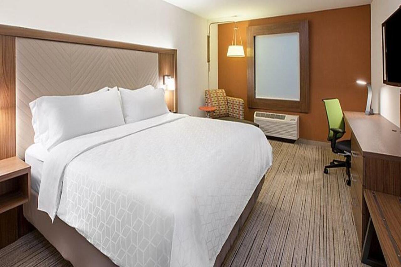 Holiday Inn Express & Suites - Staunton By Ihg Extérieur photo